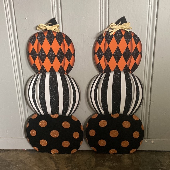 NWT 2- Beautiful Glittered Triple Stacked Wooden Pumpkin Decoration Signs - Picture 7 of 17